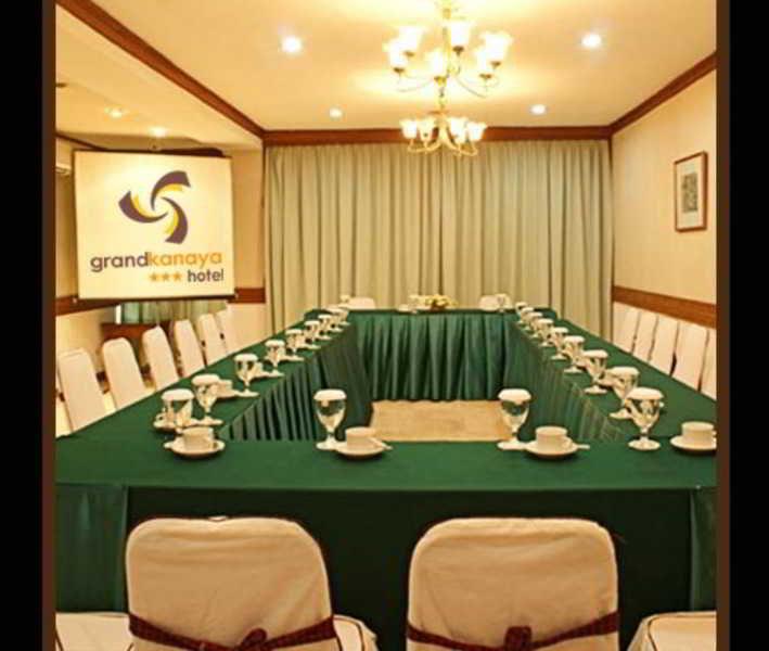 Grand Kanaya Hotel Medan Exterior foto