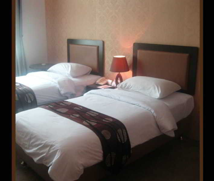 Grand Kanaya Hotel Medan Exterior foto