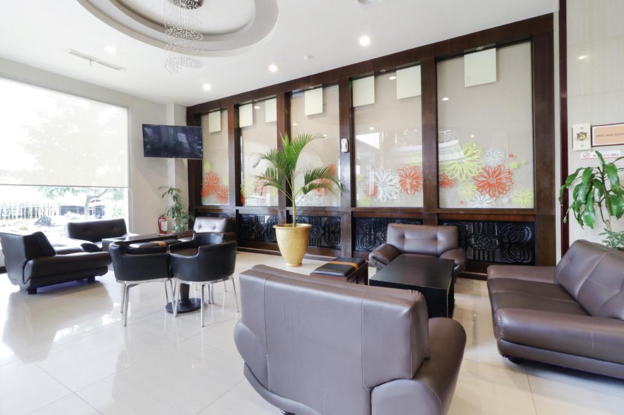 Grand Kanaya Hotel Medan Exterior foto
